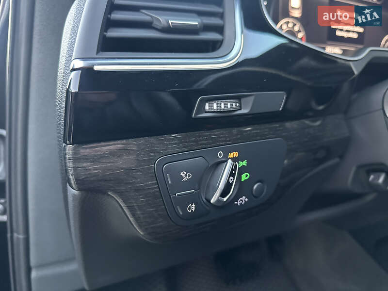 Внедорожник / Кроссовер Audi Q7 2016 в Владимире