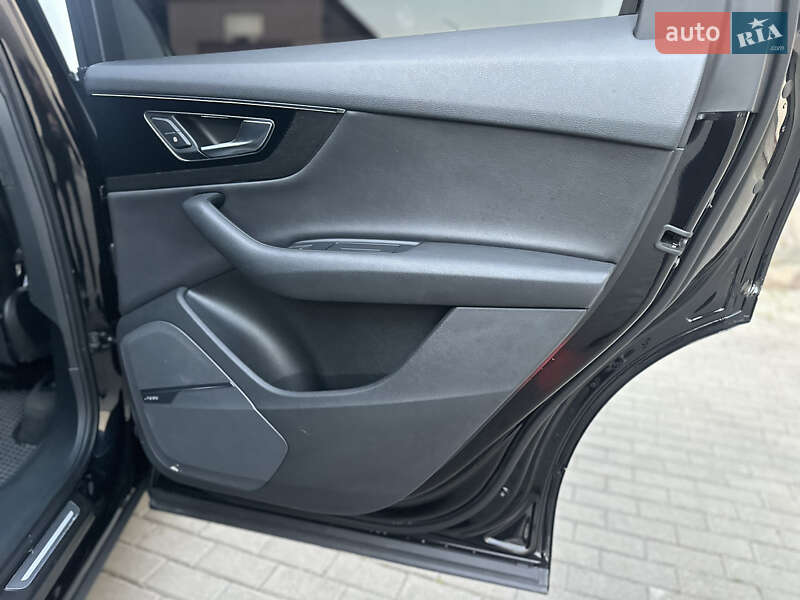 Внедорожник / Кроссовер Audi Q7 2016 в Владимире