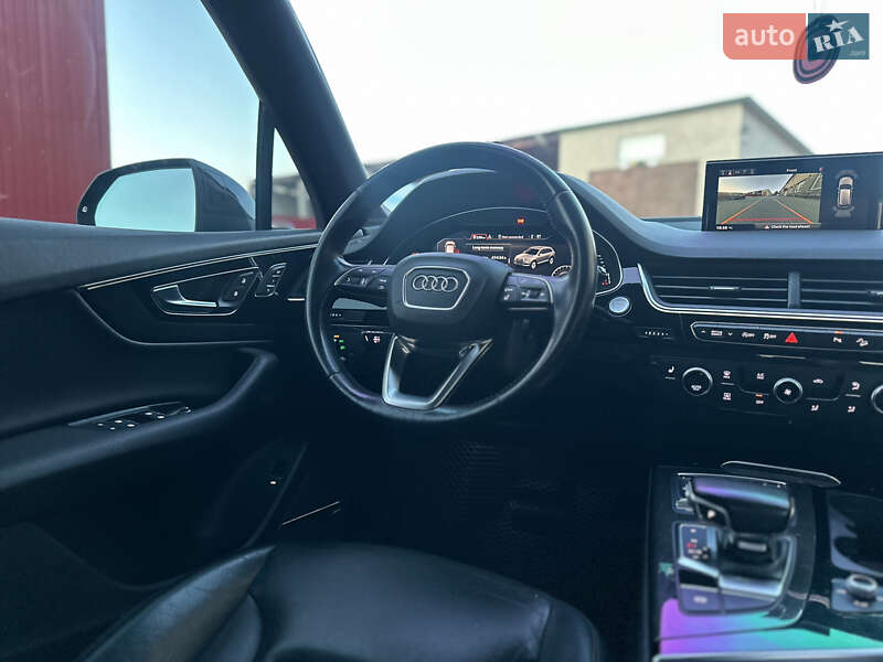 Внедорожник / Кроссовер Audi Q7 2016 в Владимире