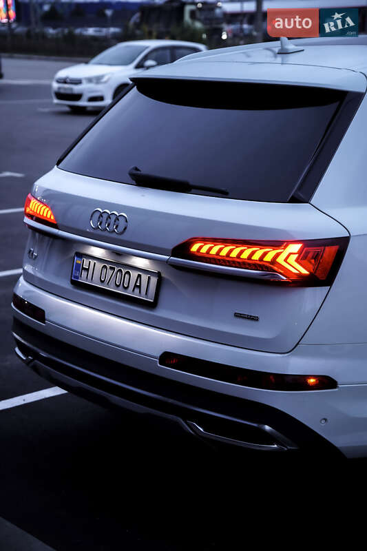 Позашляховик / Кросовер Audi Q7 2019 в Полтаві фото 8 Позашляховик / Кросовер Audi Q7 2019 в Полтаві