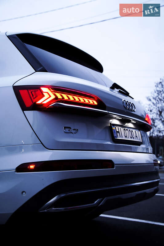 Позашляховик / Кросовер Audi Q7 2019 в Полтаві фото 11 Позашляховик / Кросовер Audi Q7 2019 в Полтаві