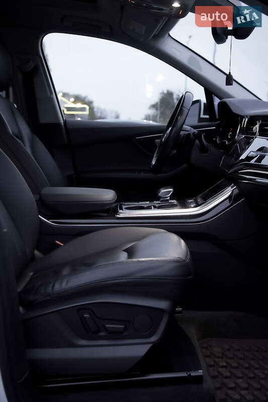 Позашляховик / Кросовер Audi Q7 2019 в Полтаві фото 14 Позашляховик / Кросовер Audi Q7 2019 в Полтаві