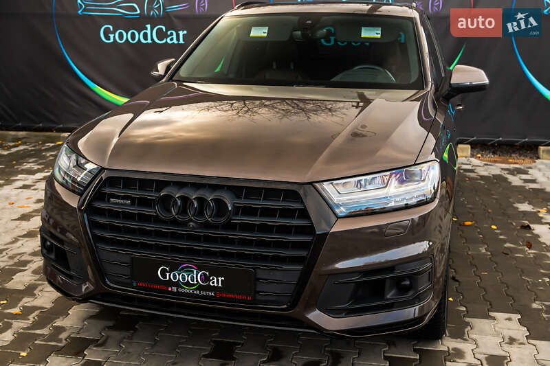 Позашляховик / Кросовер Audi Q7 2017 в Луцьку