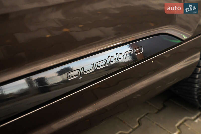 Позашляховик / Кросовер Audi Q7 2017 в Луцьку