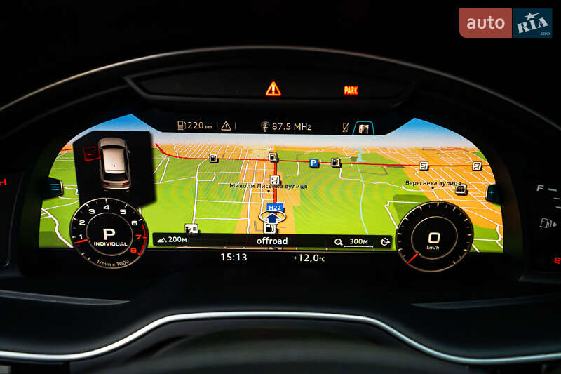 Позашляховик / Кросовер Audi Q7 2017 в Луцьку