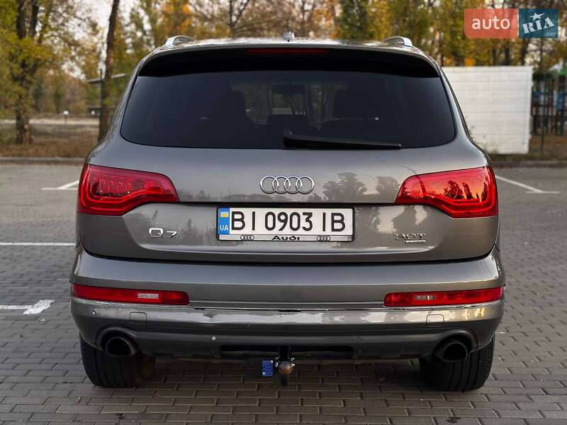 Внедорожник / Кроссовер Audi Q7 2013 в Запорожье