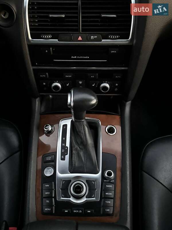 Внедорожник / Кроссовер Audi Q7 2013 в Запорожье