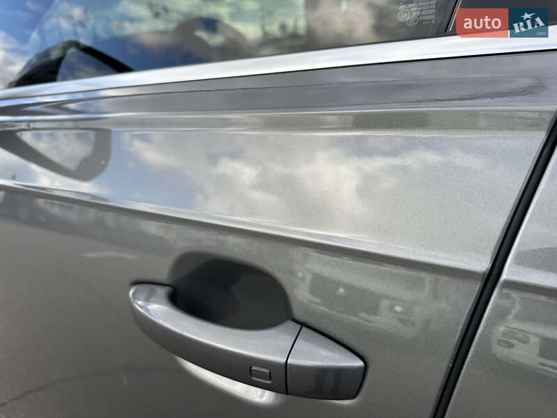 Позашляховик / Кросовер Audi Q7 2016 в Києві фото 15 Позашляховик / Кросовер Audi Q7 2016 в Києві