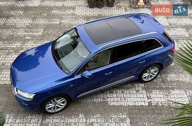 Внедорожник / Кроссовер Audi Q7 2017 в Мукачево