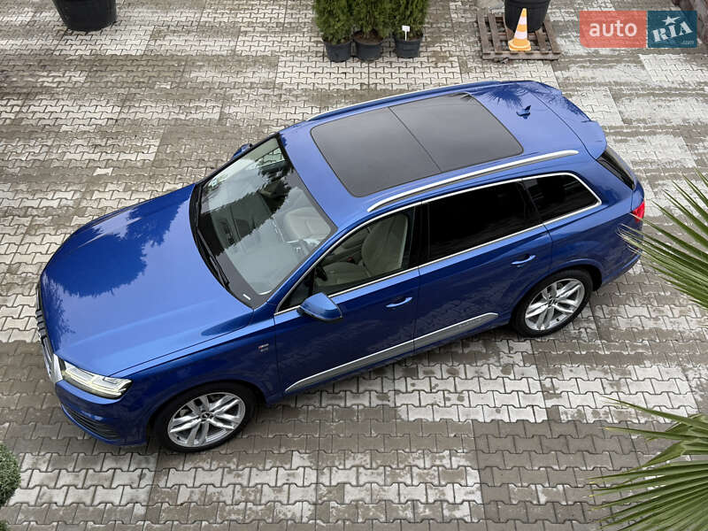 Внедорожник / Кроссовер Audi Q7 2017 в Мукачево