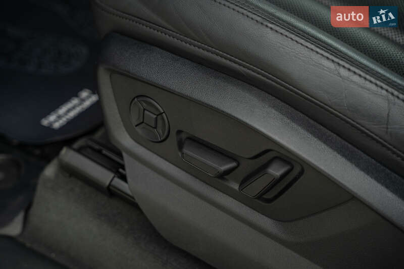 Позашляховик / Кросовер Audi Q7 2020 в Чернівцях