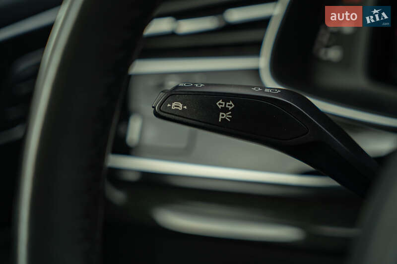 Позашляховик / Кросовер Audi Q7 2020 в Чернівцях