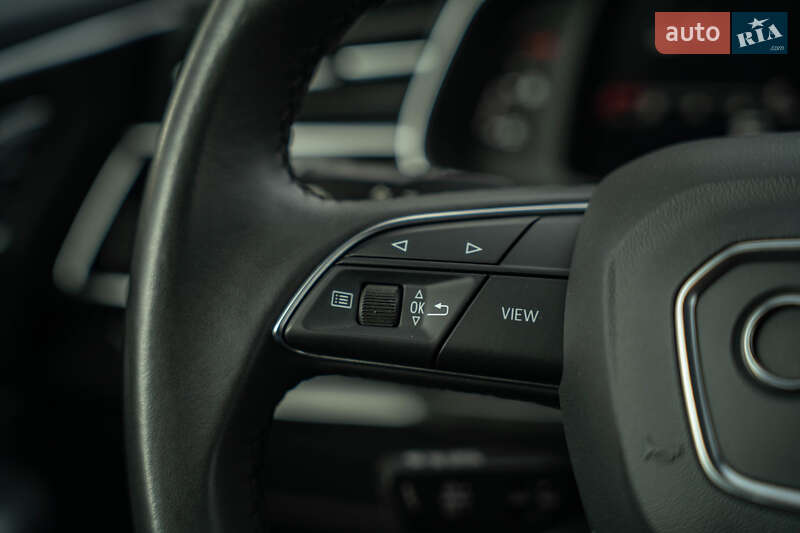 Позашляховик / Кросовер Audi Q7 2020 в Чернівцях