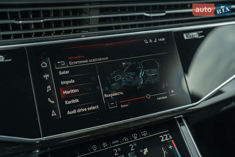 Позашляховик / Кросовер Audi Q7 2020 в Чернівцях