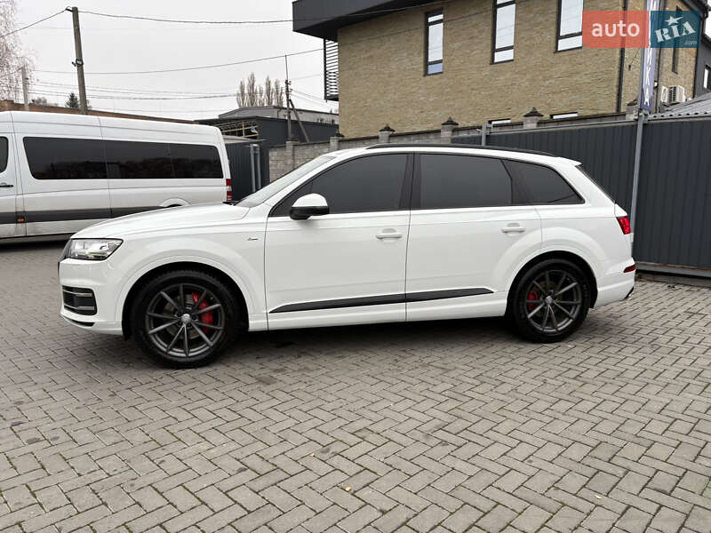 Внедорожник / Кроссовер Audi Q7 2015 в Ровно фото 2 Внедорожник / Кроссовер Audi Q7 2015 в Ровно