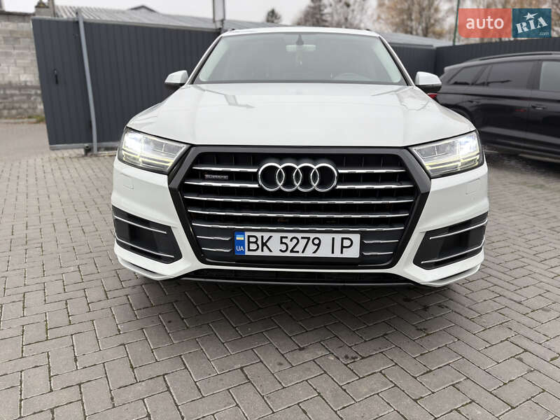 Внедорожник / Кроссовер Audi Q7 2015 в Ровно фото 7 Внедорожник / Кроссовер Audi Q7 2015 в Ровно