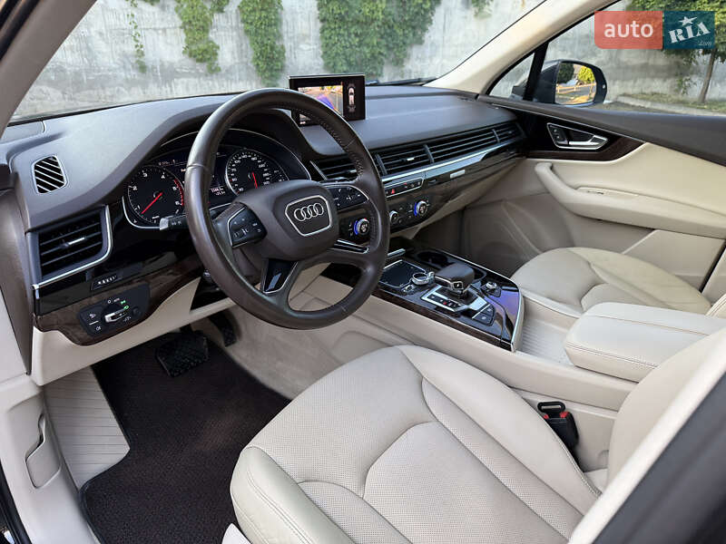 Внедорожник / Кроссовер Audi Q7 2015 в Ровно фото 48 Внедорожник / Кроссовер Audi Q7 2015 в Ровно