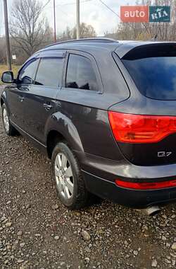 Позашляховик / Кросовер Audi Q7 2008 в Ужгороді