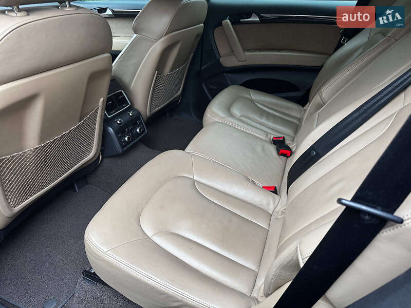 Позашляховик / Кросовер Audi Q7 2013 в Києві фото 36 Позашляховик / Кросовер Audi Q7 2013 в Києві