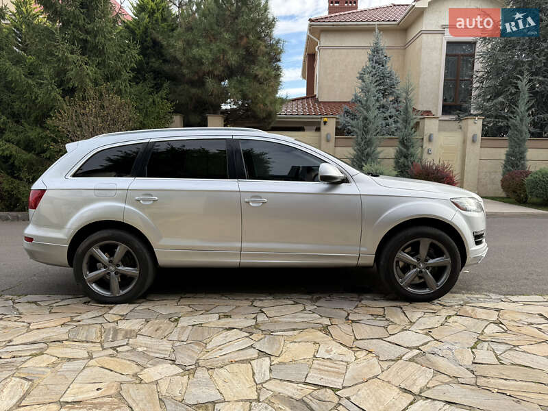 Внедорожник / Кроссовер Audi Q7 2013 в Одессе