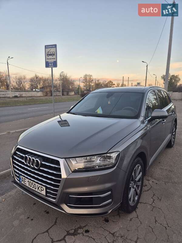 Позашляховик / Кросовер Audi Q7 2017 в Дніпрі фото Позашляховик / Кросовер Audi Q7 2017 в Дніпрі