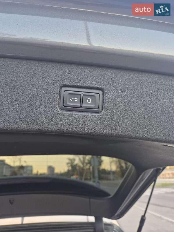 Позашляховик / Кросовер Audi Q7 2017 в Дніпрі фото 11 Позашляховик / Кросовер Audi Q7 2017 в Дніпрі