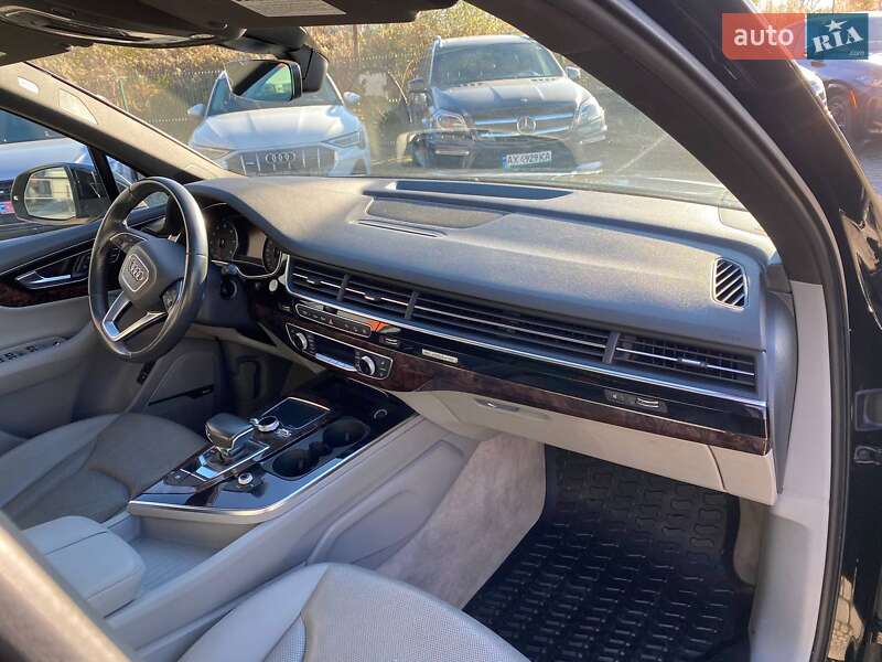 Позашляховик / Кросовер Audi Q7 2016 в Львові фото 9 Позашляховик / Кросовер Audi Q7 2016 в Львові