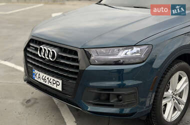 Внедорожник / Кроссовер Audi Q7 2017 в Киеве
