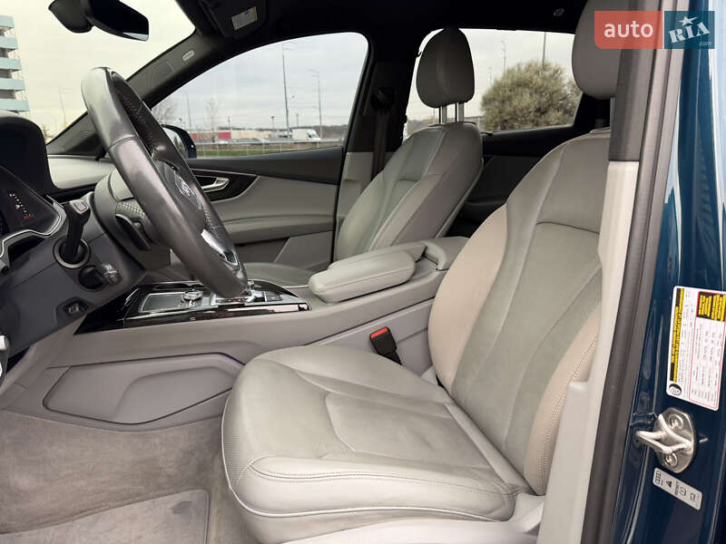 Позашляховик / Кросовер Audi Q7 2017 в Києві фото 14 Позашляховик / Кросовер Audi Q7 2017 в Києві