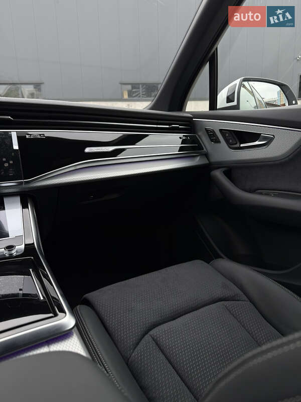 Позашляховик / Кросовер Audi Q7 2025 в Києві фото 26 Позашляховик / Кросовер Audi Q7 2025 в Києві