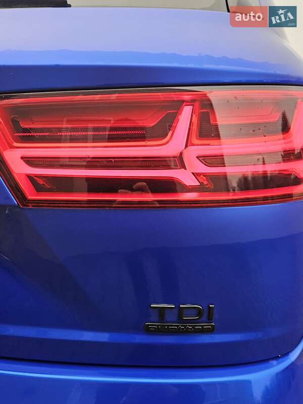 Позашляховик / Кросовер Audi Q7 2016 в Дунаївцях