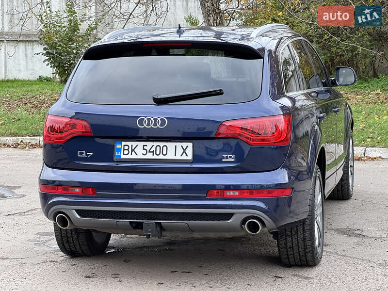 Внедорожник / Кроссовер Audi Q7 2010 в Ровно