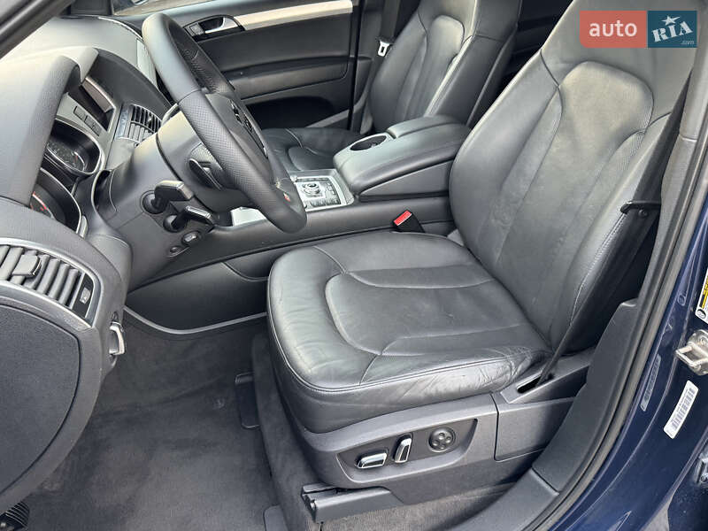 Внедорожник / Кроссовер Audi Q7 2010 в Ровно