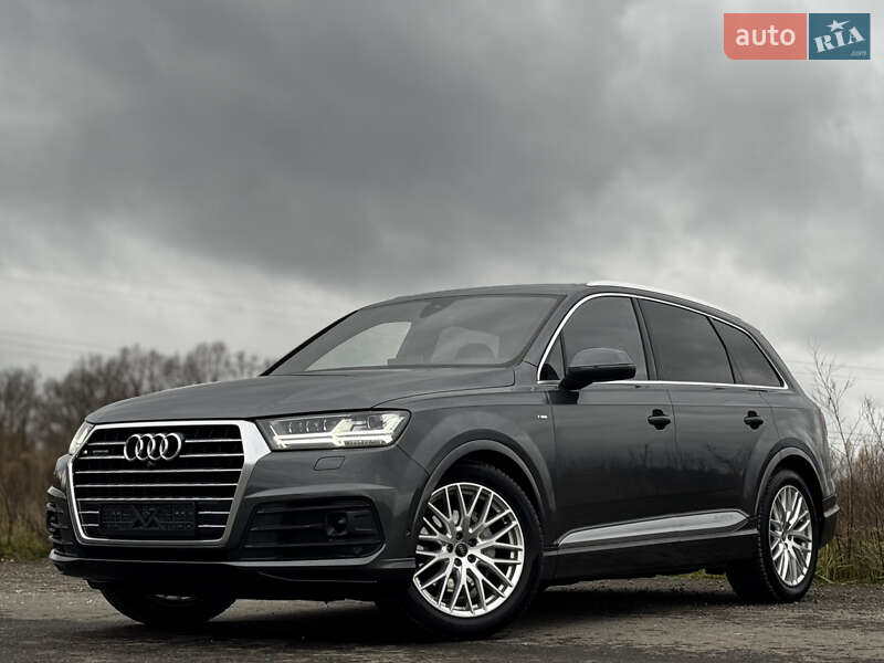 Внедорожник / Кроссовер Audi Q7 2017 в Дрогобыче