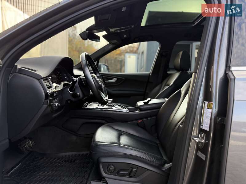 Внедорожник / Кроссовер Audi Q7 2019 в Львове фото 43 Внедорожник / Кроссовер Audi Q7 2019 в Львове