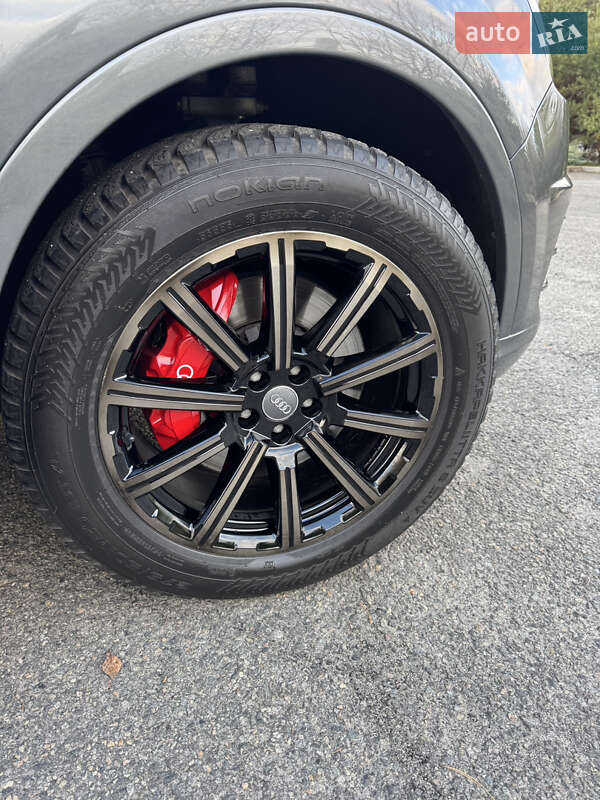 Внедорожник / Кроссовер Audi Q7 2018 в Днепре фото 45 Внедорожник / Кроссовер Audi Q7 2018 в Днепре