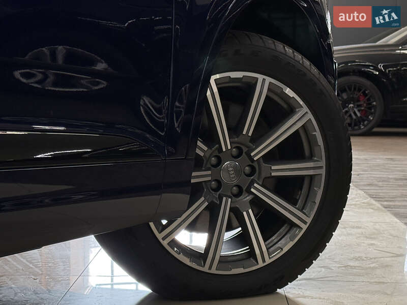 Внедорожник / Кроссовер Audi Q7 2019 в Николаеве