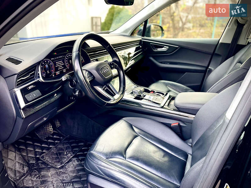 Внедорожник / Кроссовер Audi Q7 2019 в Львове