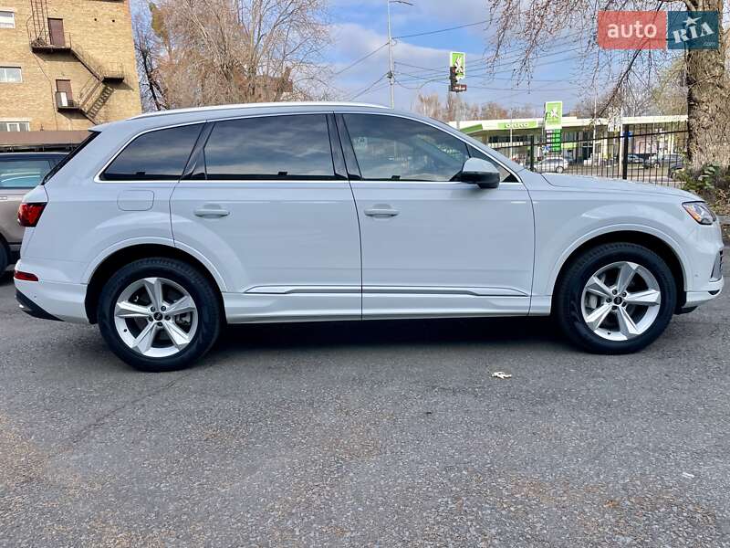 Внедорожник / Кроссовер Audi Q7 2021 в Киеве фото 5 Внедорожник / Кроссовер Audi Q7 2021 в Киеве