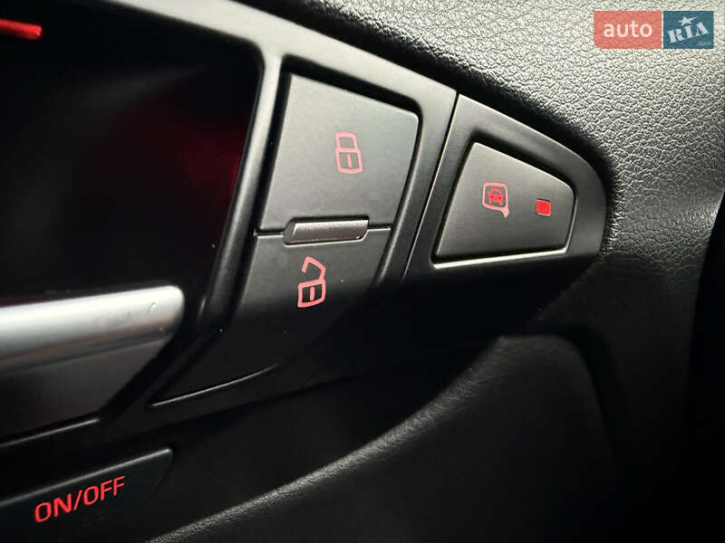 Позашляховик / Кросовер Audi Q7 2015 в Самборі