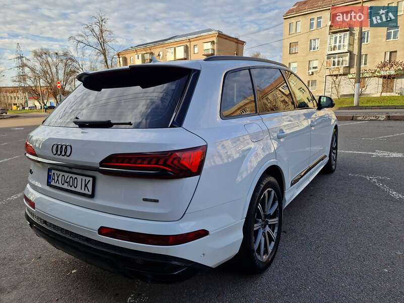 Позашляховик / Кросовер Audi Q7 2023 в Києві фото 7 Позашляховик / Кросовер Audi Q7 2023 в Києві