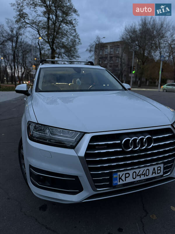 Внедорожник / Кроссовер Audi Q7 2018 в Запорожье