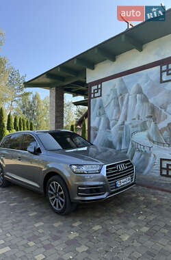 Позашляховик / Кросовер Audi Q7 2016 в Чернігові