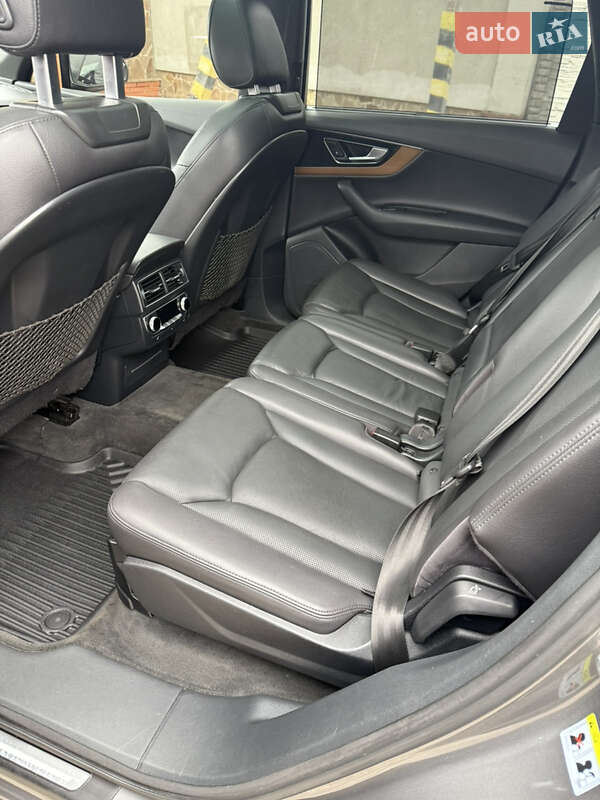 Внедорожник / Кроссовер Audi Q7 2016 в Чернигове фото 7 Внедорожник / Кроссовер Audi Q7 2016 в Чернигове