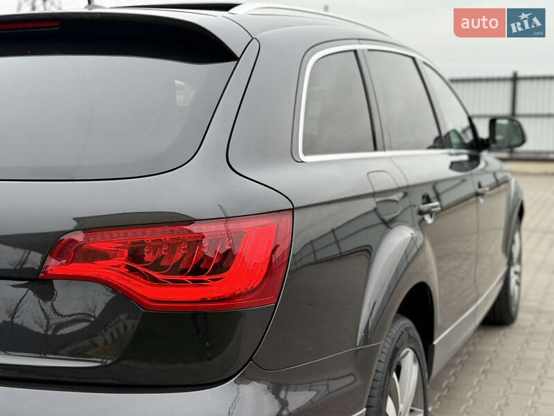 Внедорожник / Кроссовер Audi Q7 2011 в Луцке