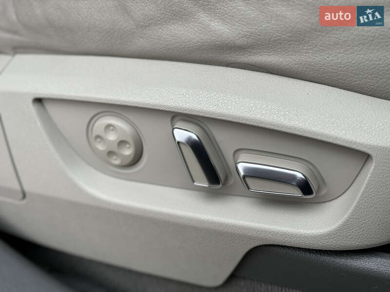 Внедорожник / Кроссовер Audi Q7 2011 в Луцке