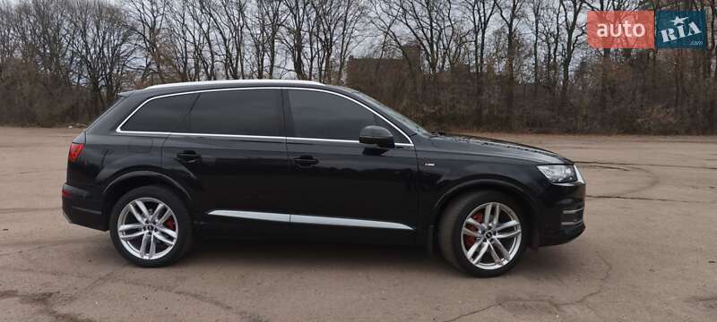 Внедорожник / Кроссовер Audi Q7 2017 в Нежине