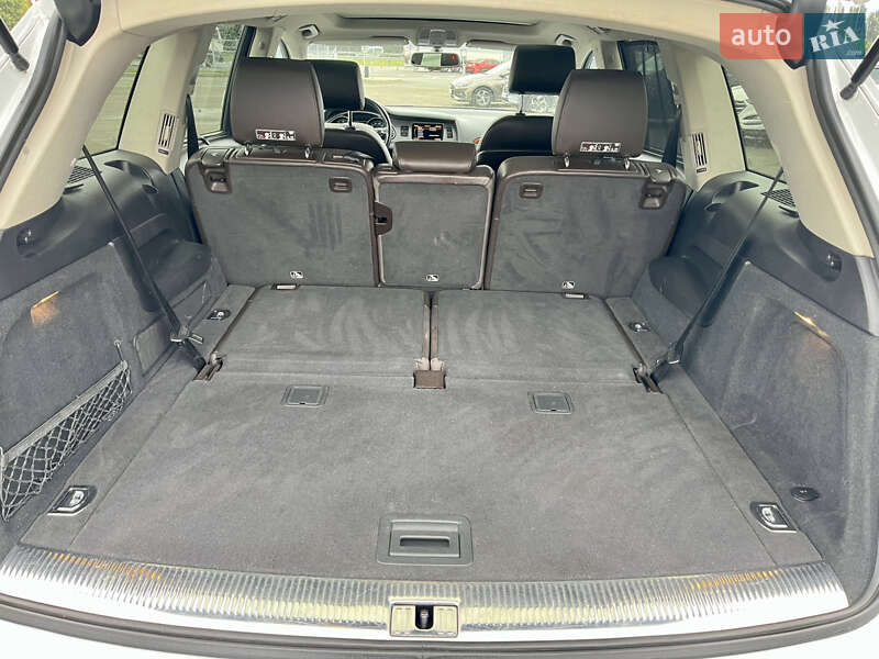 Позашляховик / Кросовер Audi Q7 2015 в Києві фото 20 Позашляховик / Кросовер Audi Q7 2015 в Києві