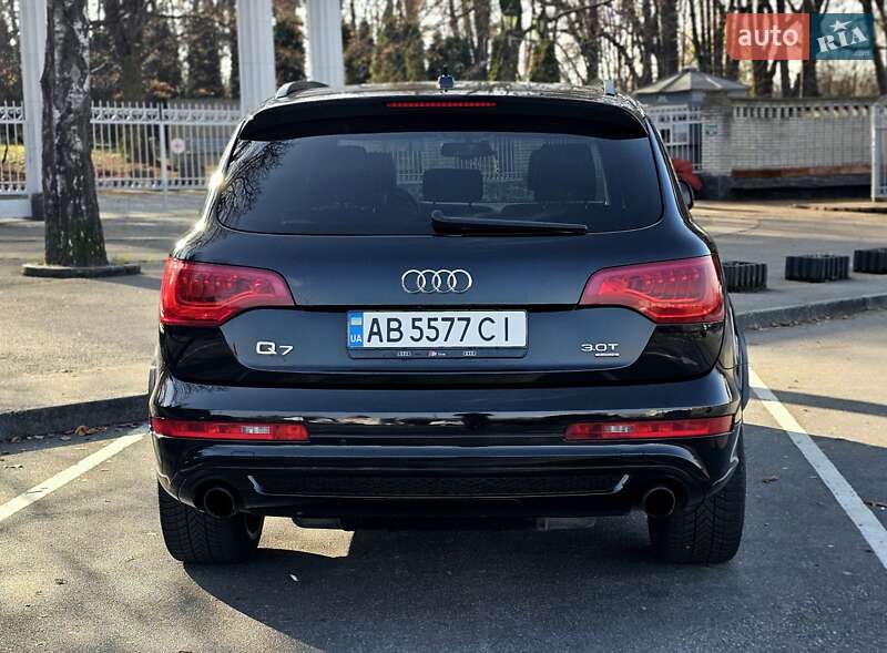 Позашляховик / Кросовер Audi Q7 2012 в Вінниці
