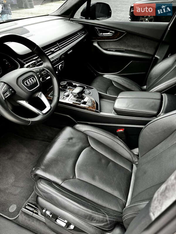 Позашляховик / Кросовер Audi Q7 2017 в Львові фото 17 Позашляховик / Кросовер Audi Q7 2017 в Львові
